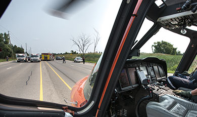 Hélicoptère d'Ornge lors d'un appel de scène de traumatisme