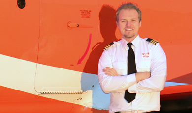 Dominik Ochmanek FW First Officer